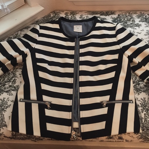 Striped Gap Jacket - Picture 2 of 3